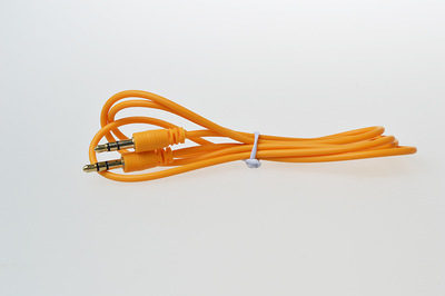 深圳智诚红叶科技 打造专业1米长彩色音响转接线